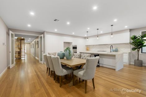 Property photo of 5A Curnola Avenue Doncaster VIC 3108