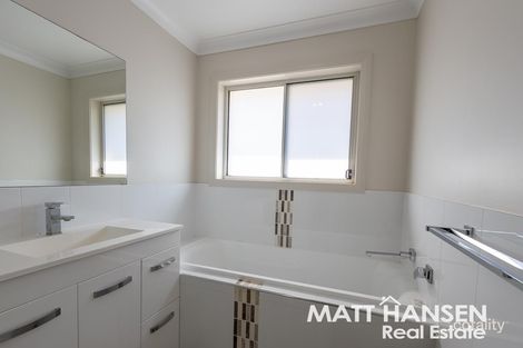 Property photo of 17 Lansdowne Drive Dubbo NSW 2830