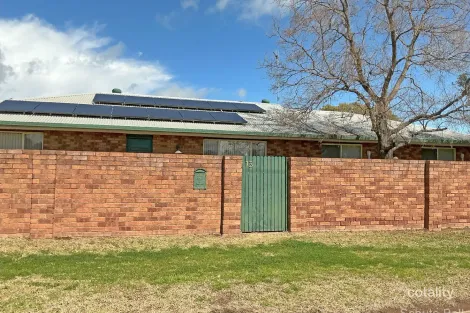 13 Trangie Rd, Narromine, NSW 2821