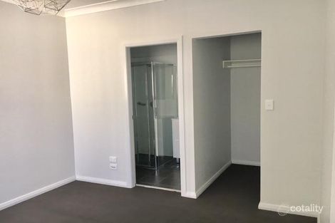 Property photo of 6/10 Strouthion Court Green Valley NSW 2168