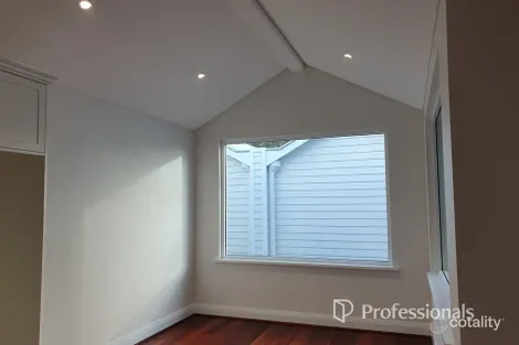 Property photo of 52B Stirling Street Bunbury WA 6230