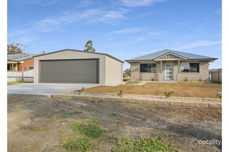 15 Gore St, Cambooya, QLD 4358