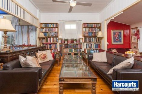 Property photo of 28 Enoggera Terrace Red Hill QLD 4059