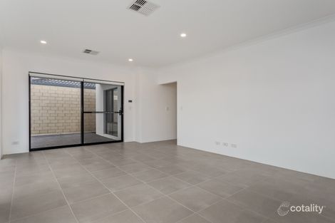 Property photo of 5D Marriot Street Cannington WA 6107