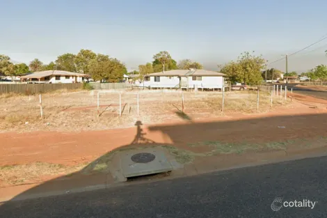 1 TADMAN AVE, PIONEER, QLD 4825