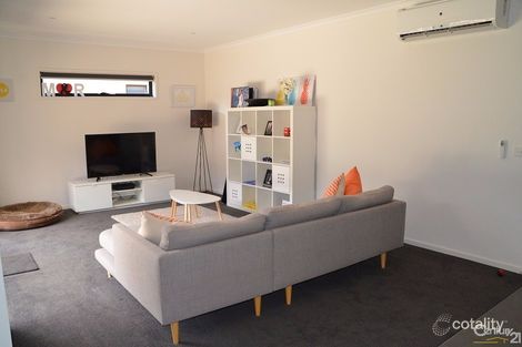 Property photo of 27 Hammond Crescent Officer VIC 3809