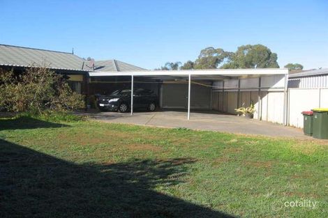 Property photo of 4 Holmefield Court Parafield Gardens SA 5107
