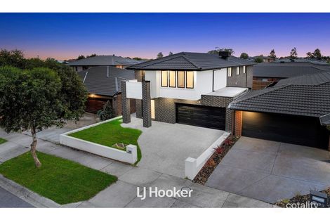 Property photo of 21 Statham View Cranbourne West VIC 3977