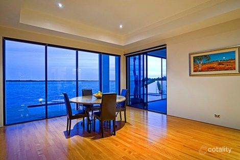 Property photo of 41 King Arthurs Court Paradise Point QLD 4216