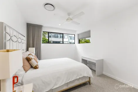 Property photo of 22 River Vista Way Paradise Point QLD 4216