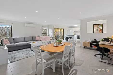 Property photo of 103 Reif Street Flinders View QLD 4305