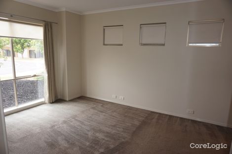 Property photo of 7 Grainger Circuit Point Cook VIC 3030