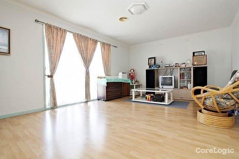 Property photo of 36 Chittenup Bend Sydenham VIC 3037