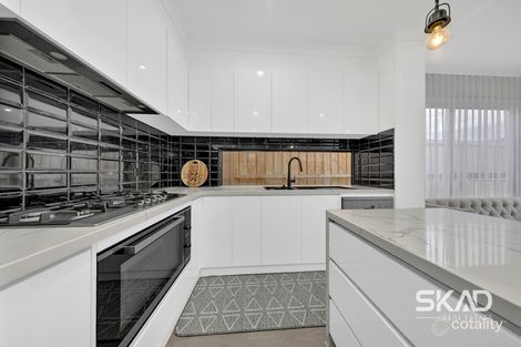 Property photo of 1/82 Highpark Drive Wollert VIC 3750