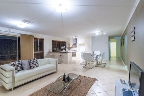Property photo of 7 Sovereign Drive Woodcroft SA 5162