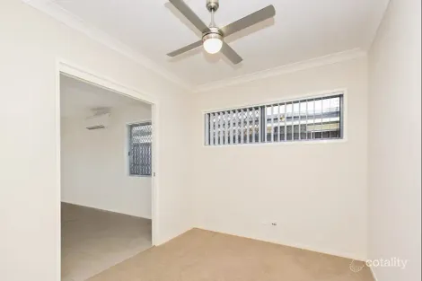 Property photo of 27 Windjana Crescent Fitzgibbon QLD 4018
