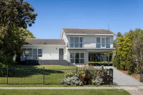 2 Bowes St, Frankston South, VIC 3199