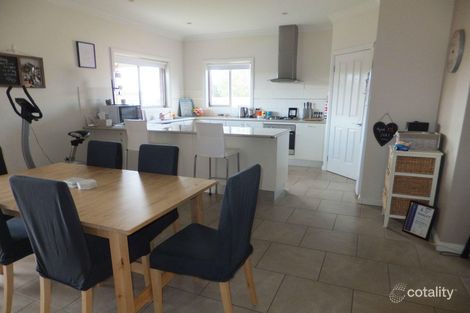 Property photo of 19B Callistemon Court Lucknow VIC 3875