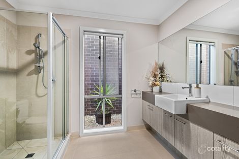 Property photo of 70 Coastside Drive Armstrong Creek VIC 3217