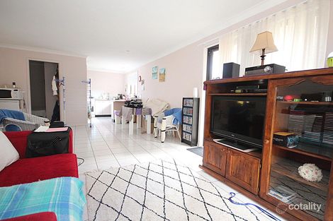 Property photo of 2/8 Tilligerry Track Tanilba Bay NSW 2319