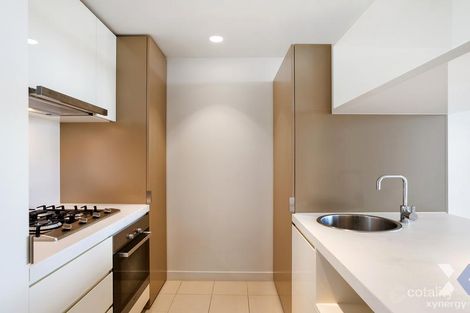 Property photo of 2005/33 Mackenzie Street Melbourne VIC 3000