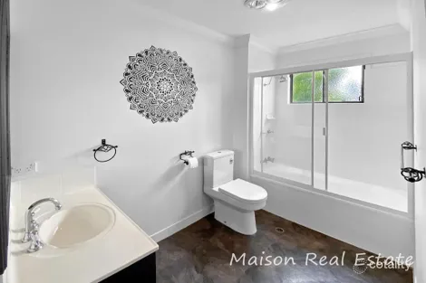 Property photo of 8/105 Oldfield Road Sinnamon Park QLD 4073