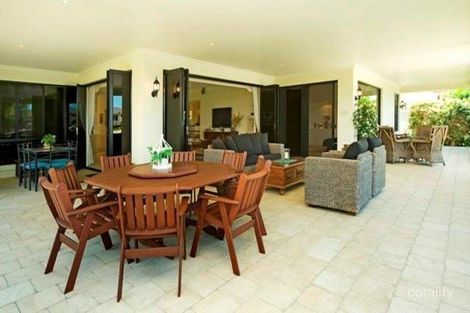 Property photo of 3109 Riverleigh Drive Hope Island QLD 4212