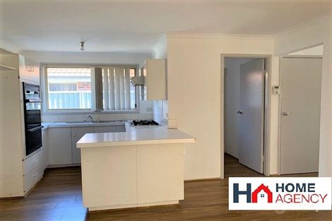 Property photo of 93 Falcon Circuit Green Valley NSW 2168