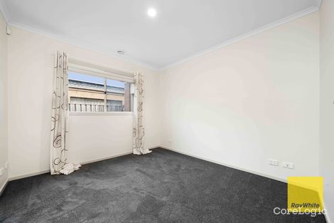 Property photo of 73 Inverell Parkway Tarneit VIC 3029