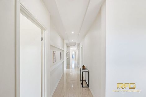 Property photo of 2 Edenvale Boulevard Wollert VIC 3750