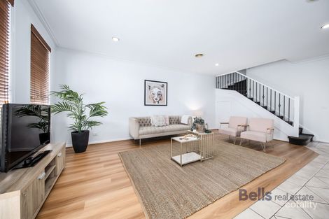 Property photo of 17 Albertine Crescent Sydenham VIC 3037