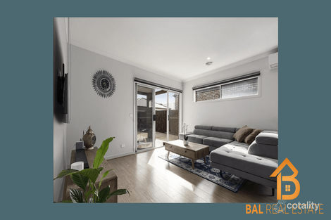 Property photo of 27 Stockade Way Aintree VIC 3336