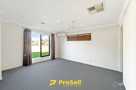 Property photo of 18 Thurvaston Crescent Cranbourne East VIC 3977