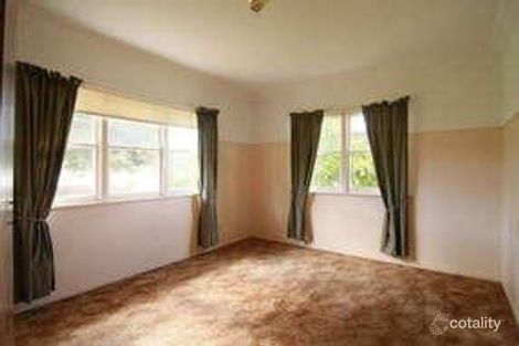 Property photo of 44 Ramsay Street Centenary Heights QLD 4350