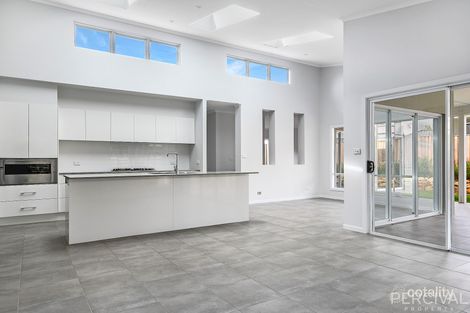 28 Sovereign Dr, Thrumster, NSW 2444