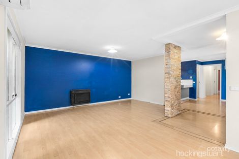 Property photo of 8 Mount Eagle Way Wyndham Vale VIC 3024