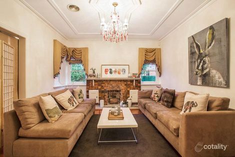 Property photo of 1 Surrey Court Ivanhoe VIC 3079