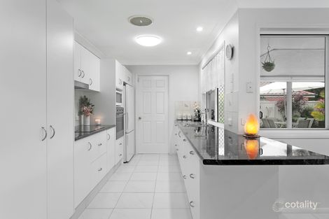 Property photo of 32 Avondale Drive Banora Point NSW 2486