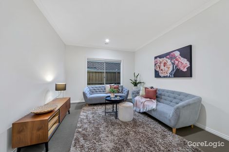 Property photo of 13 Tawney Road Clyde North VIC 3978