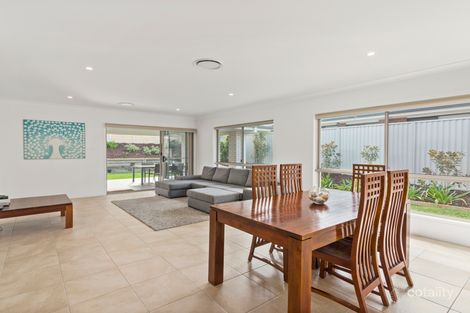 Property photo of 32 Sapphire Place Elanora QLD 4221