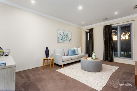 Property photo of 5 Kingsford Drive Point Cook VIC 3030