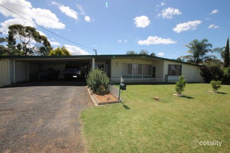 18 Hall St, Dalby, QLD 4405