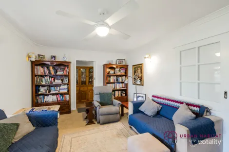 Property photo of 11 Chapman Road Calista WA 6167