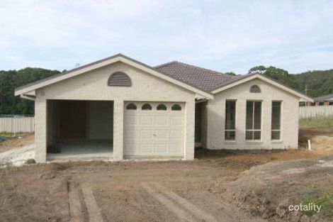 Property photo of 8 Bimbular Street Dalmeny NSW 2546