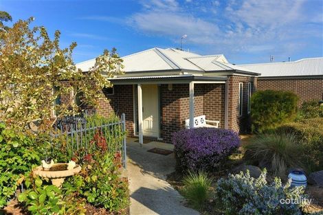 11 Pages Ct, Mount Clear, VIC 3350