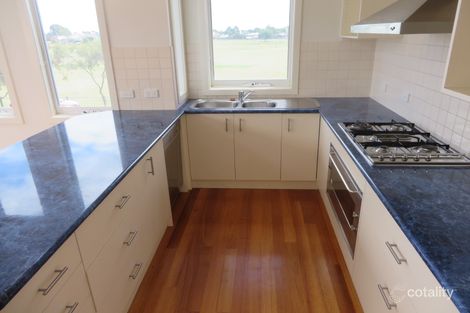 Property photo of 44 Hall Mark Road Mordialloc VIC 3195