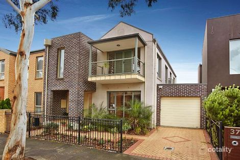 33-35 Fairbairn Dr, Kensington, VIC 3031