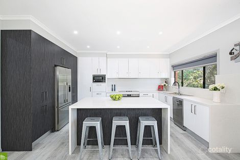 Property photo of 33 The Parkway Balgownie NSW 2519