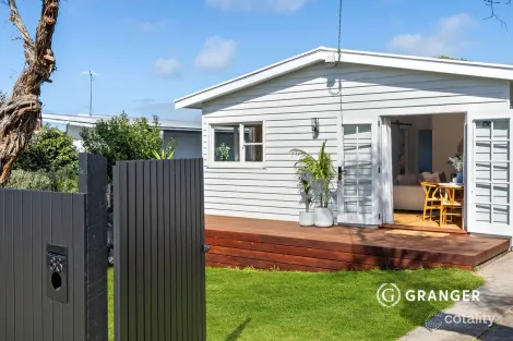 Property photo of 88 Ninth Avenue Rosebud VIC 3939