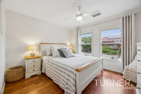 Property photo of 8 St Ives Walk Paradise SA 5075